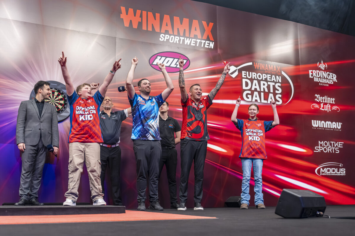 pdc darg26 999 highlighta 70 aspinall humphries brzezinski